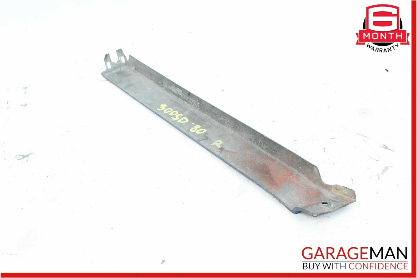 81-85 Mercedes W126 300SD Front Right Side Headlight Lower Trim Panel Cover