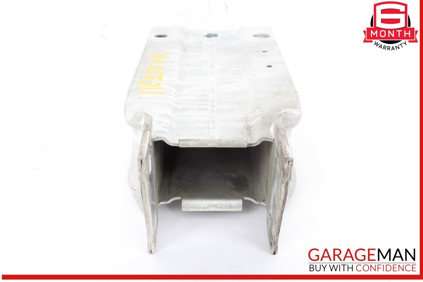 10-18 Mercedes W212 E350 Bluetec Front Right Side Bumper Reinforcement Bracket