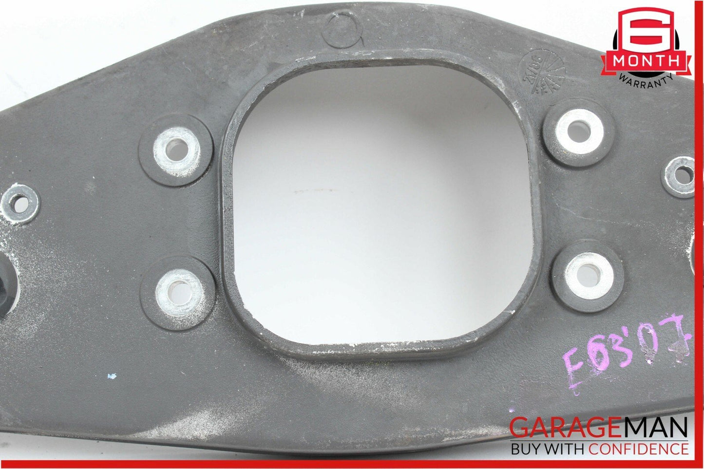 03-09 Mercedes W211 E320 E63 AMG Rear Diff Differential Carrier Bracket Mount