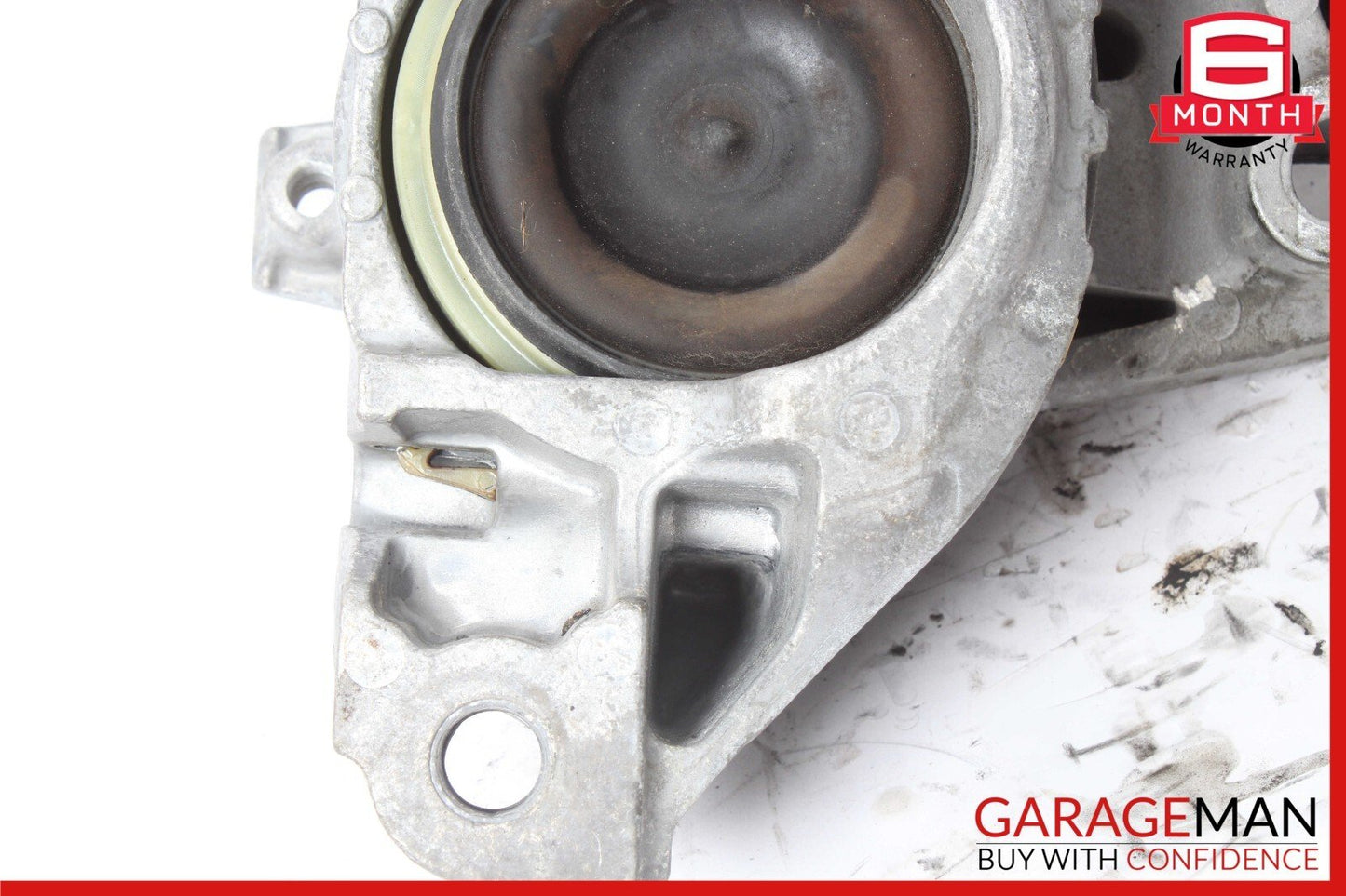 14-19 Mercedes X156 GLA250 Front Left Side Engine Mount Upper Bracket Assy OEM
