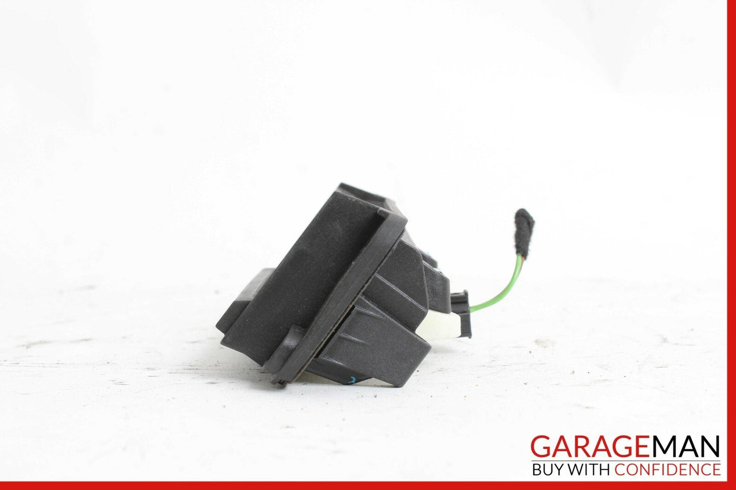 08-15 Mercedes W204 C250 C300 Trunk Lid Release Handle 2047500293 OEM