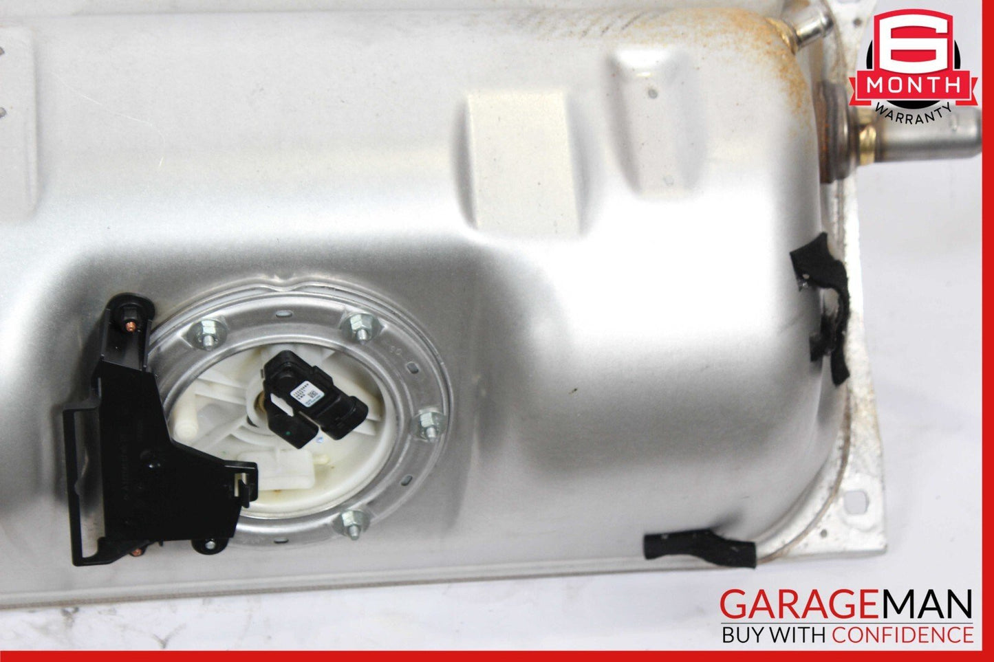 12-17 Mercedes R172 SLK250 SLC300 Fuel Gas Tank Reservoir Assembly