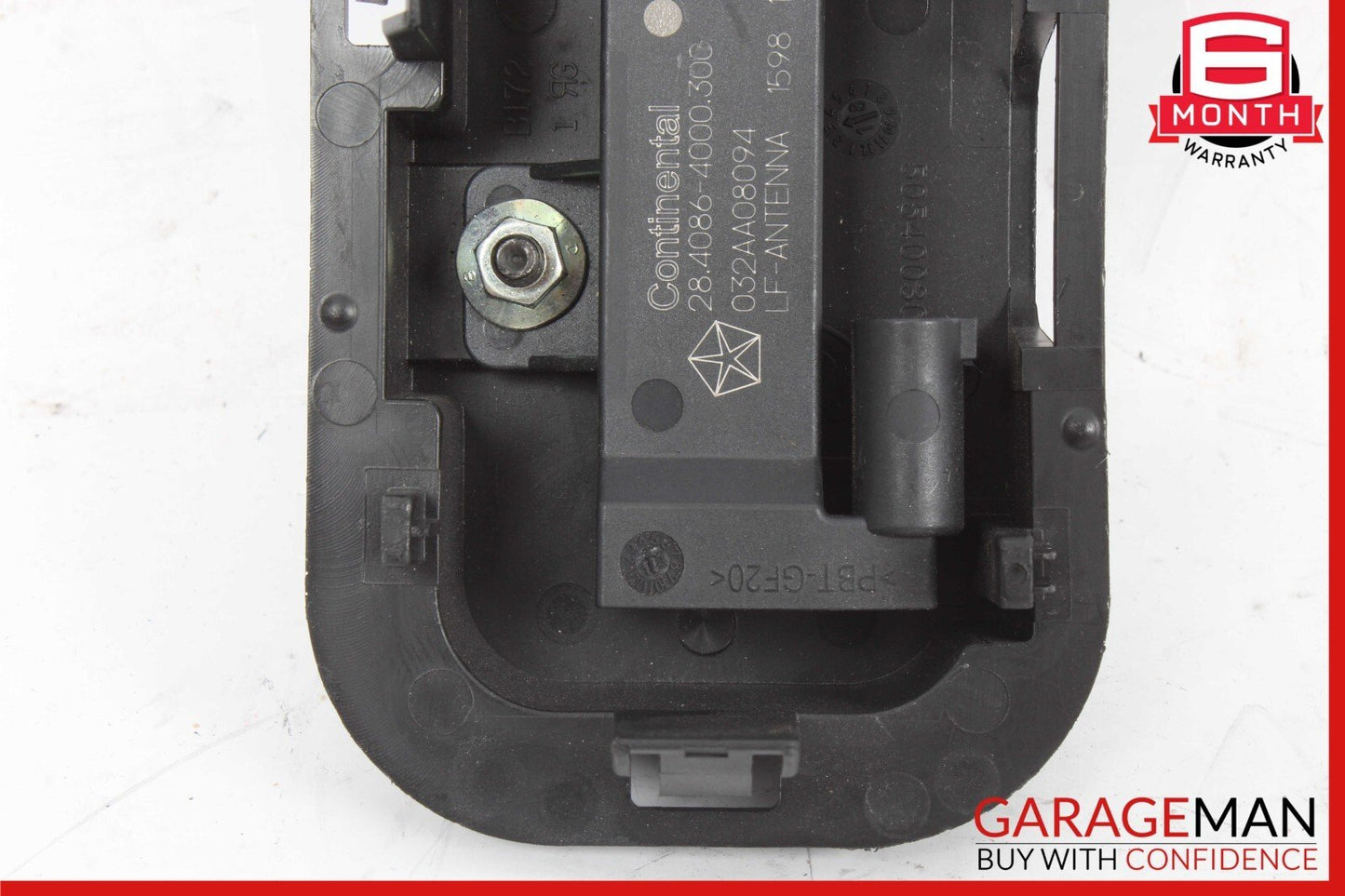 17-22 Alfa Romeo Giulia Antenna Smart Keyless Entry Module w/ Bracket Holder OEM