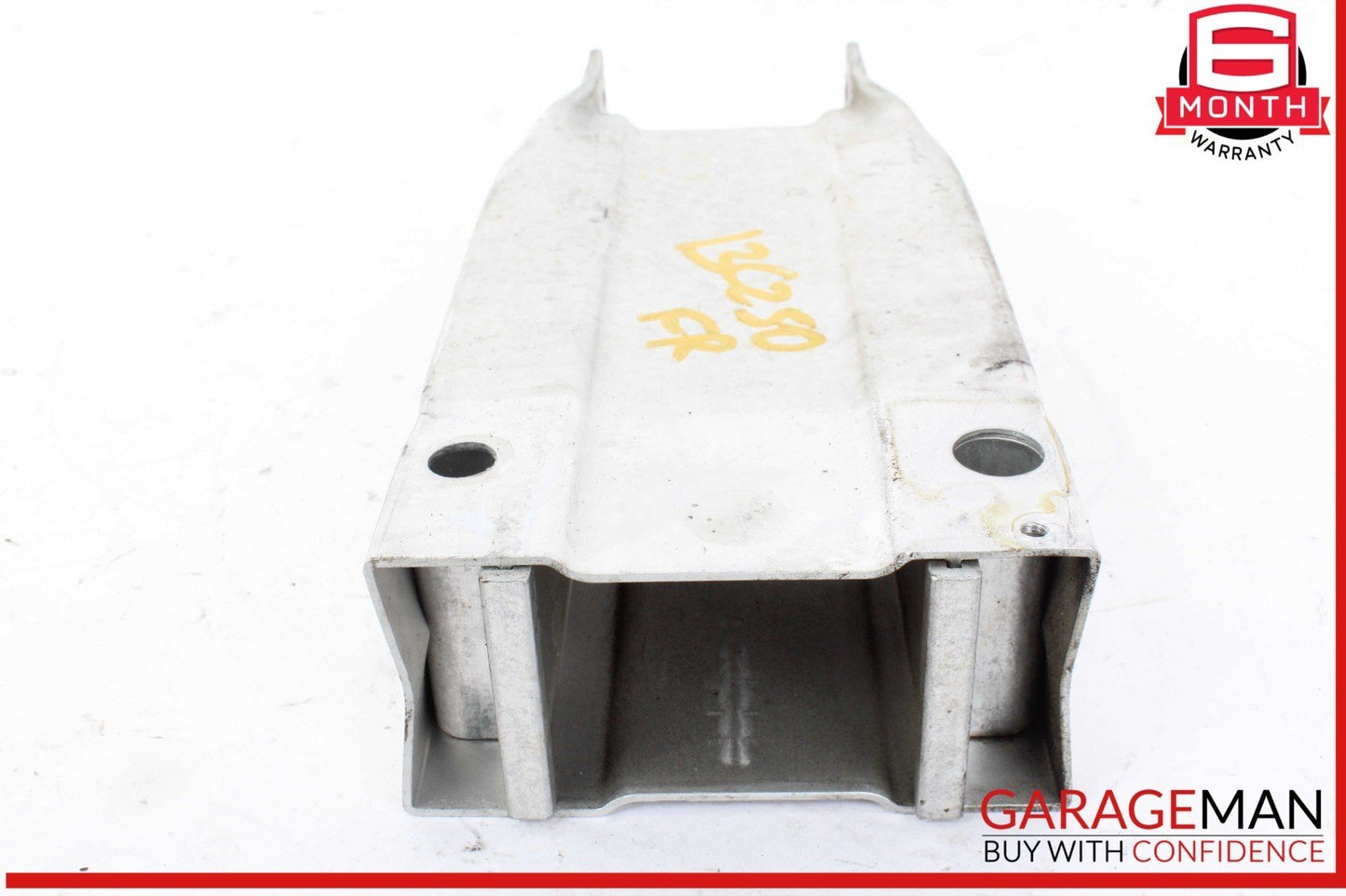 08-14 Mercedes W204 C250 Front Right Bumper Reinforcement Impact Bar Bracket