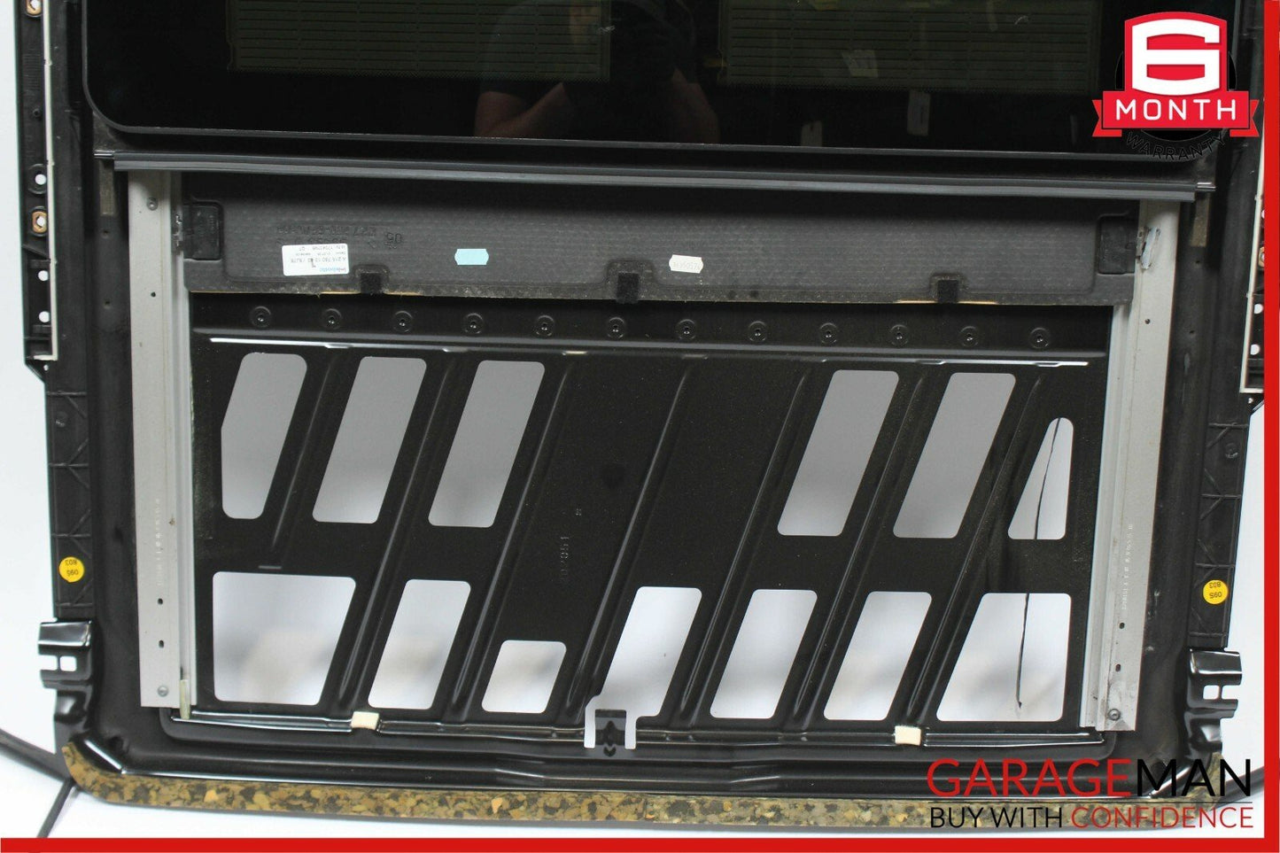 06-11 Mercedes W219 CLS55 Sunroof Sun Roof Frame Rail Glass Panel Assembly