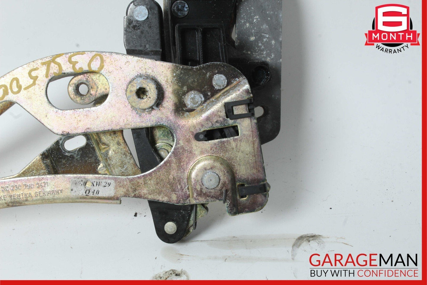 03-12 Mercedes R230 SL500 SL550 Right Trunk Lock Frame Cylinder 2307903471 OEM