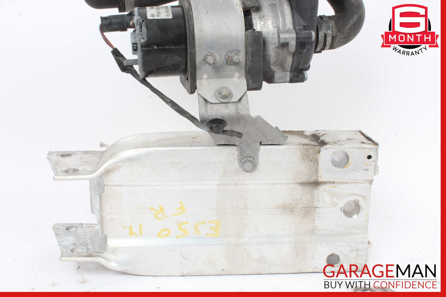 10-16 Mercedes W212 E350 Auxiliary AUX Circulation Water Pump w/ Bumper Bracket