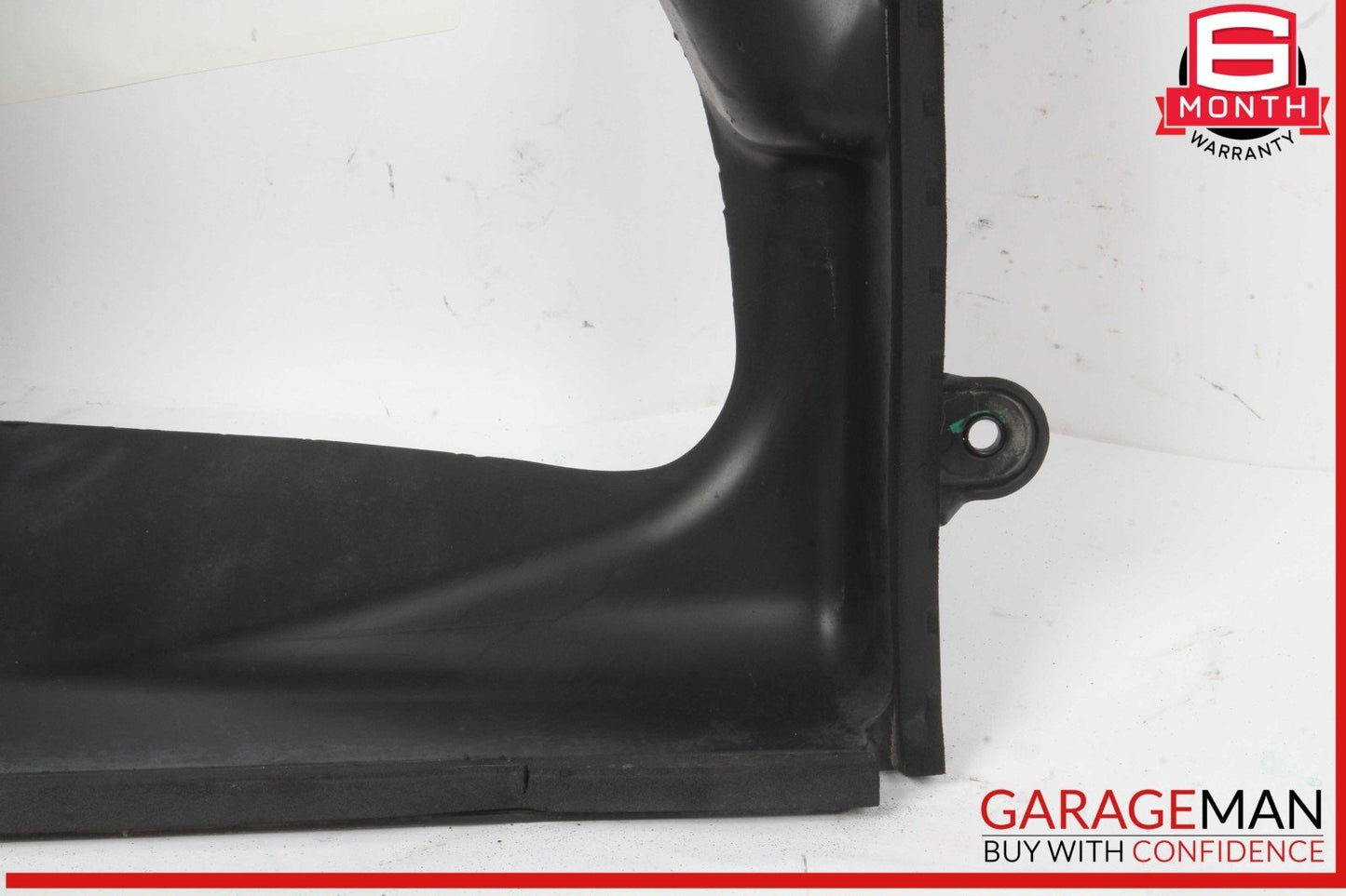 14-18 Maserati Ghibli M157 Front Rightr Intercooler Duct Shroud 670004139 OEM
