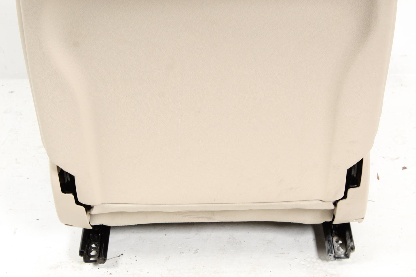 2014-2020 Mercedes-Benz GLA250 X156 Front Right Side Seat Assembly 2469105202