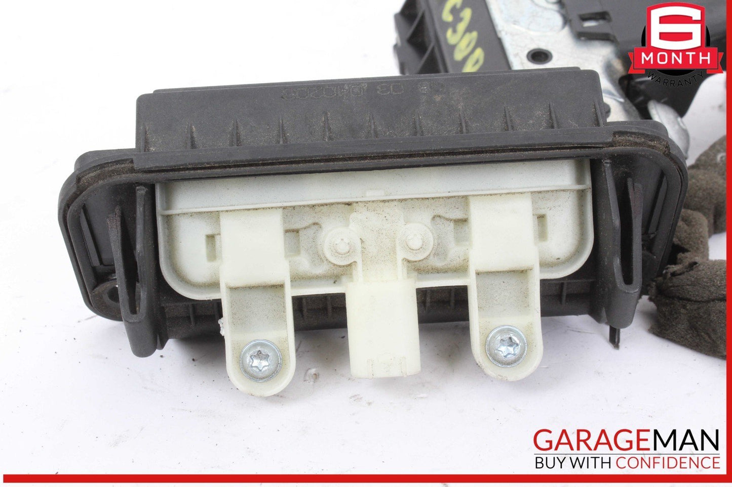 08-17 Mercedes W204 C300 E350 Trunk Lid Latch Lock Actuator 2047500261 OEM