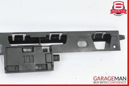 15-23 Porsche Macan S 95 Rear Left Sideskirt Rocker Molding Bracket 95B853537