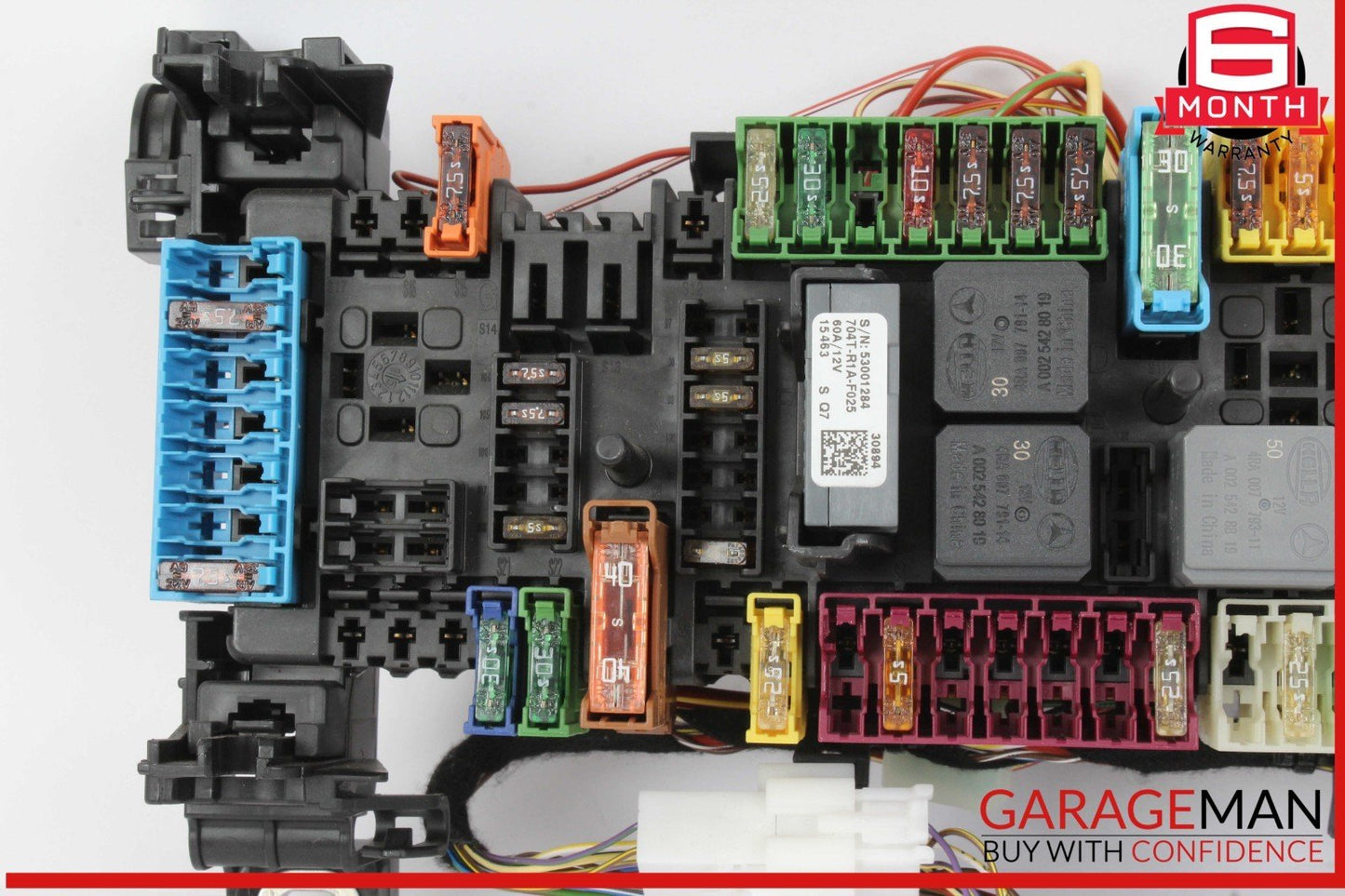 14-20 Mercedes W117 CLA250 GLA250 Front Right Interior Relay Fuse Box Assembly
