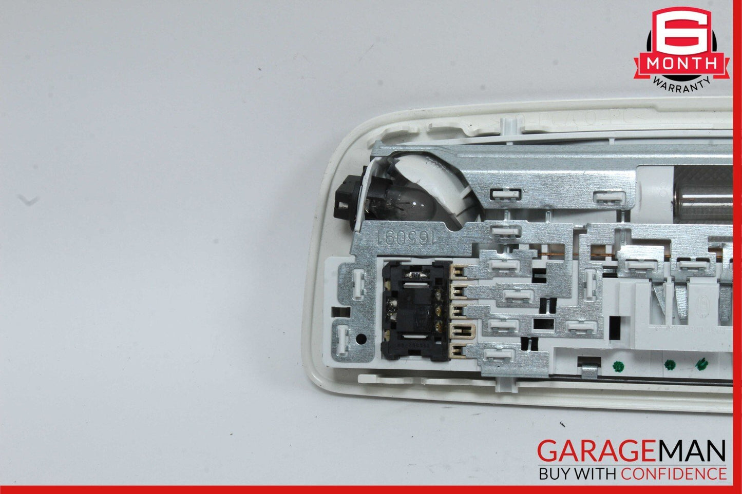 08-14 Mercedes W204 C300 Rear Overhead Dome Light Lamp Reading Map 165091 OEM