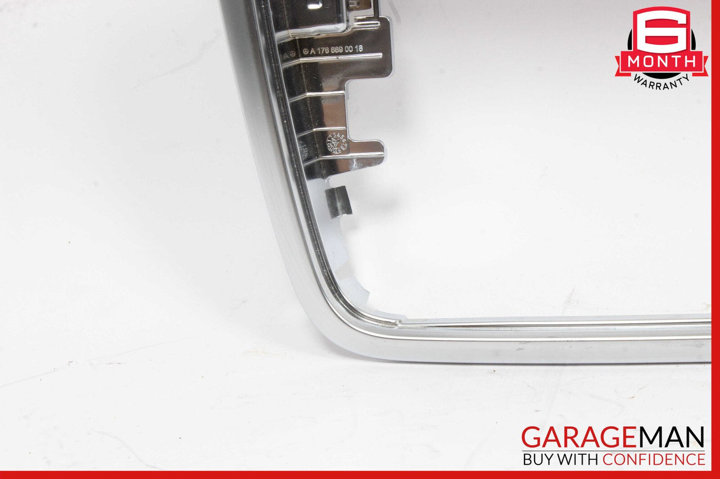14-18 Mercedes W117 CLA250 Center Dash Radio CD Player Trim Bezel Cover OEM