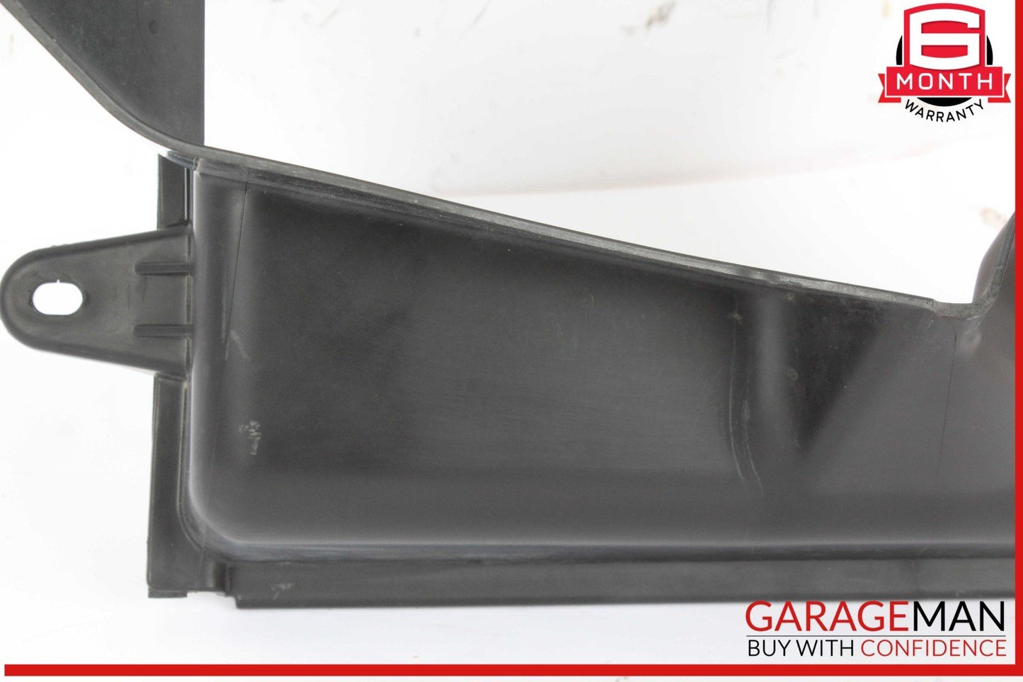 14-18 Maserati Ghibli M157 Front Right Side Intercooler Duct Shroud 670004139