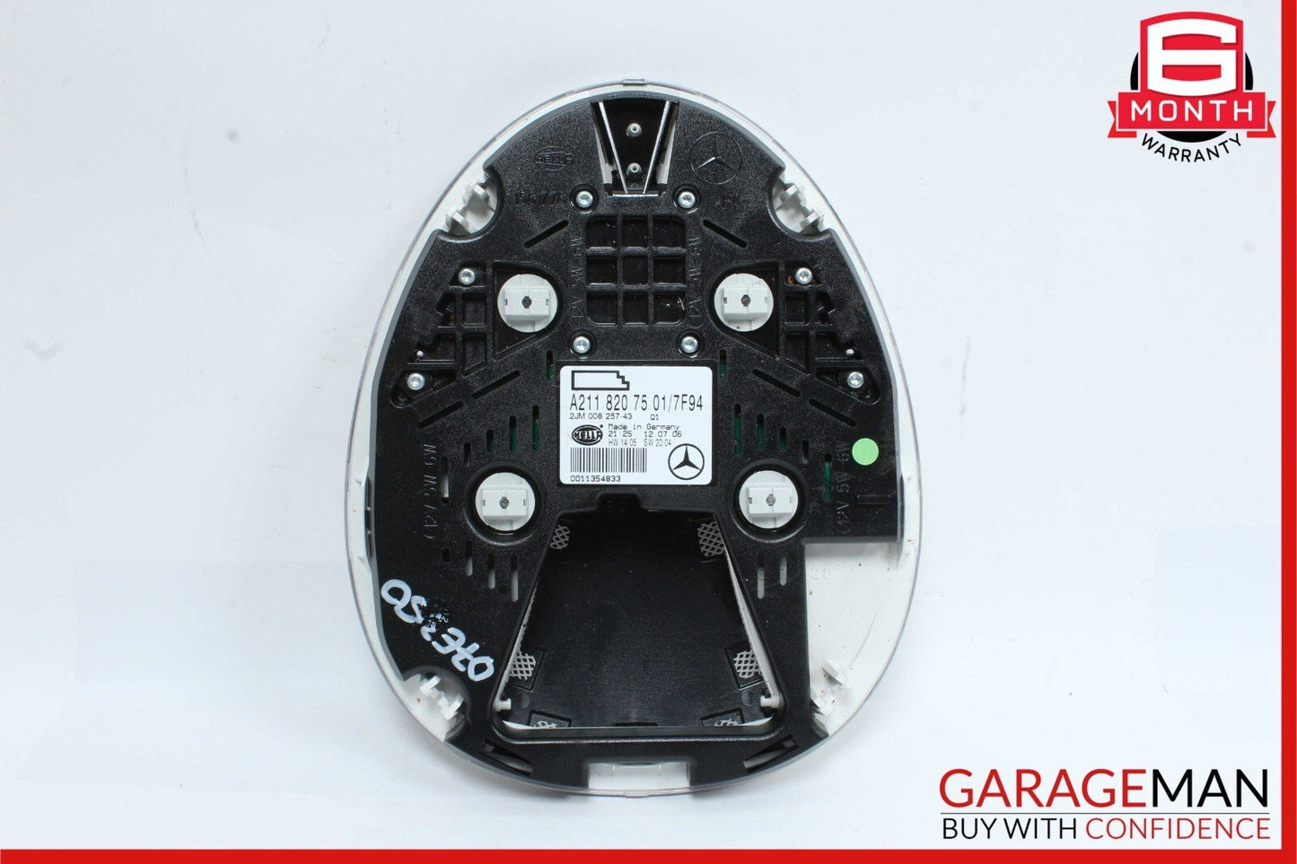 07-09 Mercedes W211 E350 E550 Rear Overhead Dome Light Gray 2118207501 OEM