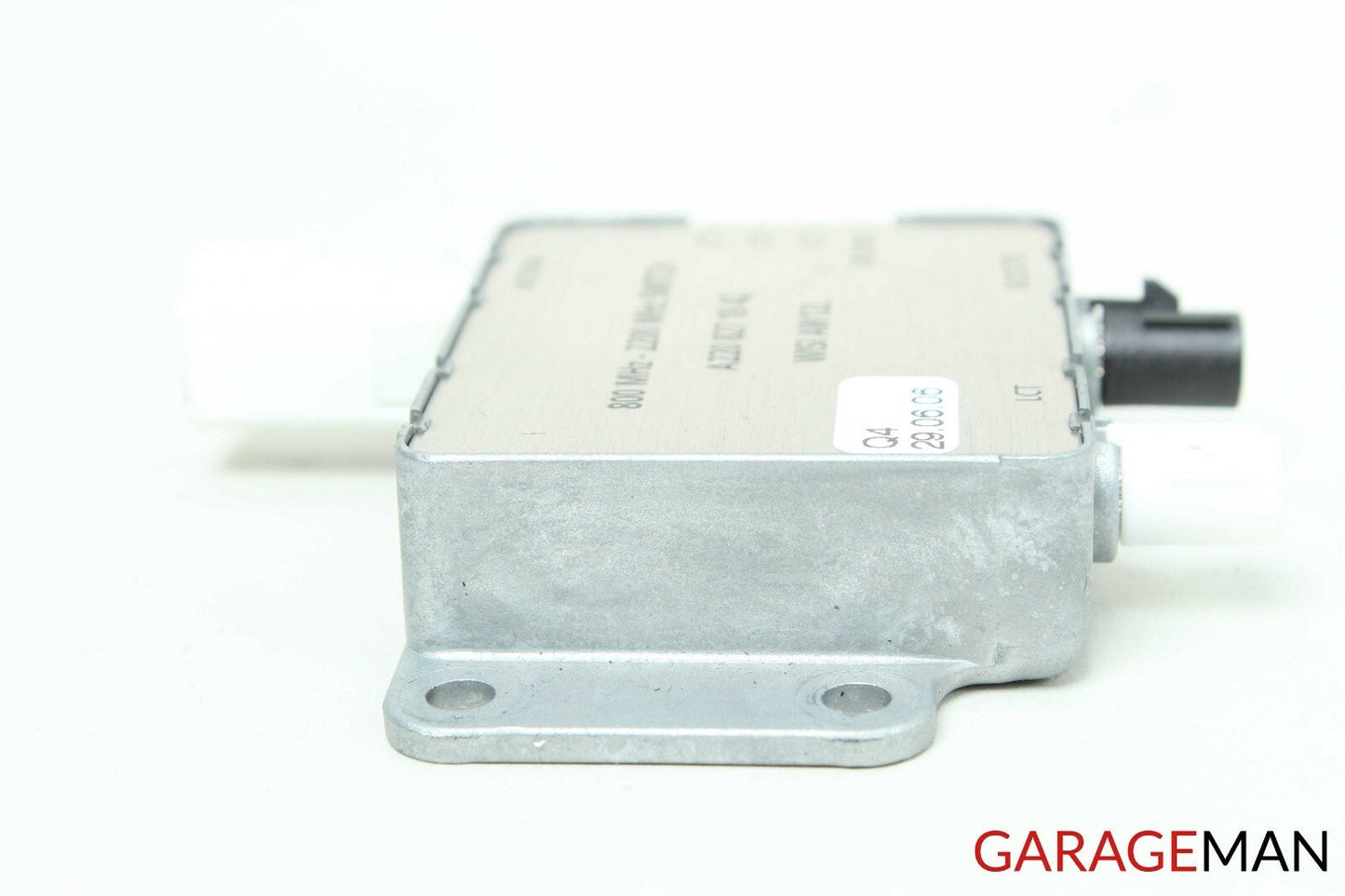 06-09 Mercedes W219 CLS550 Antenna Booster Phone Amplifier AMP 2208271842 OEM