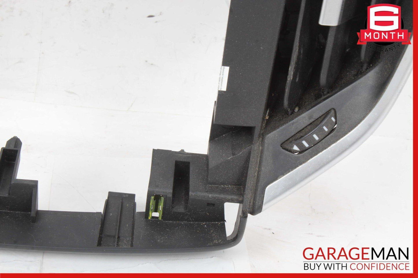17-24 Maserati Ghibli M157 Center Dash Air Vent Grille Screen Frame Trim Panel