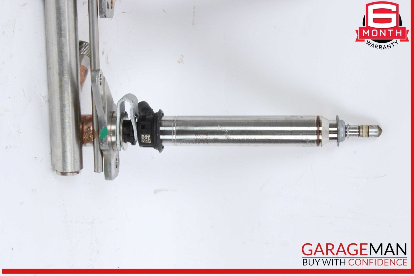 12-18 Mercedes X166 GL450 GL550 Fuel Injector Rail Left Side 2780703395 OEM