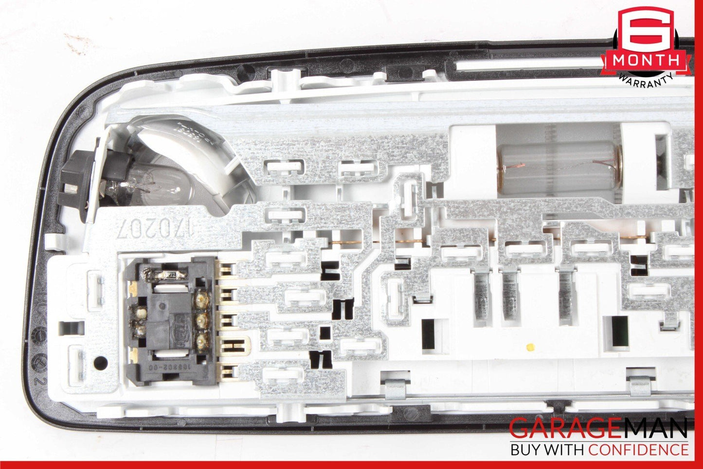 10-18 Mercedes W212 E350 E550 CLS550 Rear Overhead Dome Light 2128205001 OEM