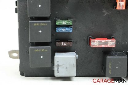 07-13 Mercedes W221 S550 CL550 Rear Trunk Fuse Box Relay Block Q02 OEM