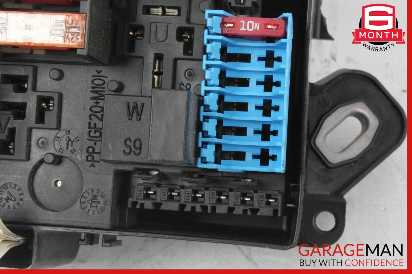 14-17 Mercedes W222 S550 S600 S63 AMG Rear Trunk Fuse Box Module 2229061201 OEM
