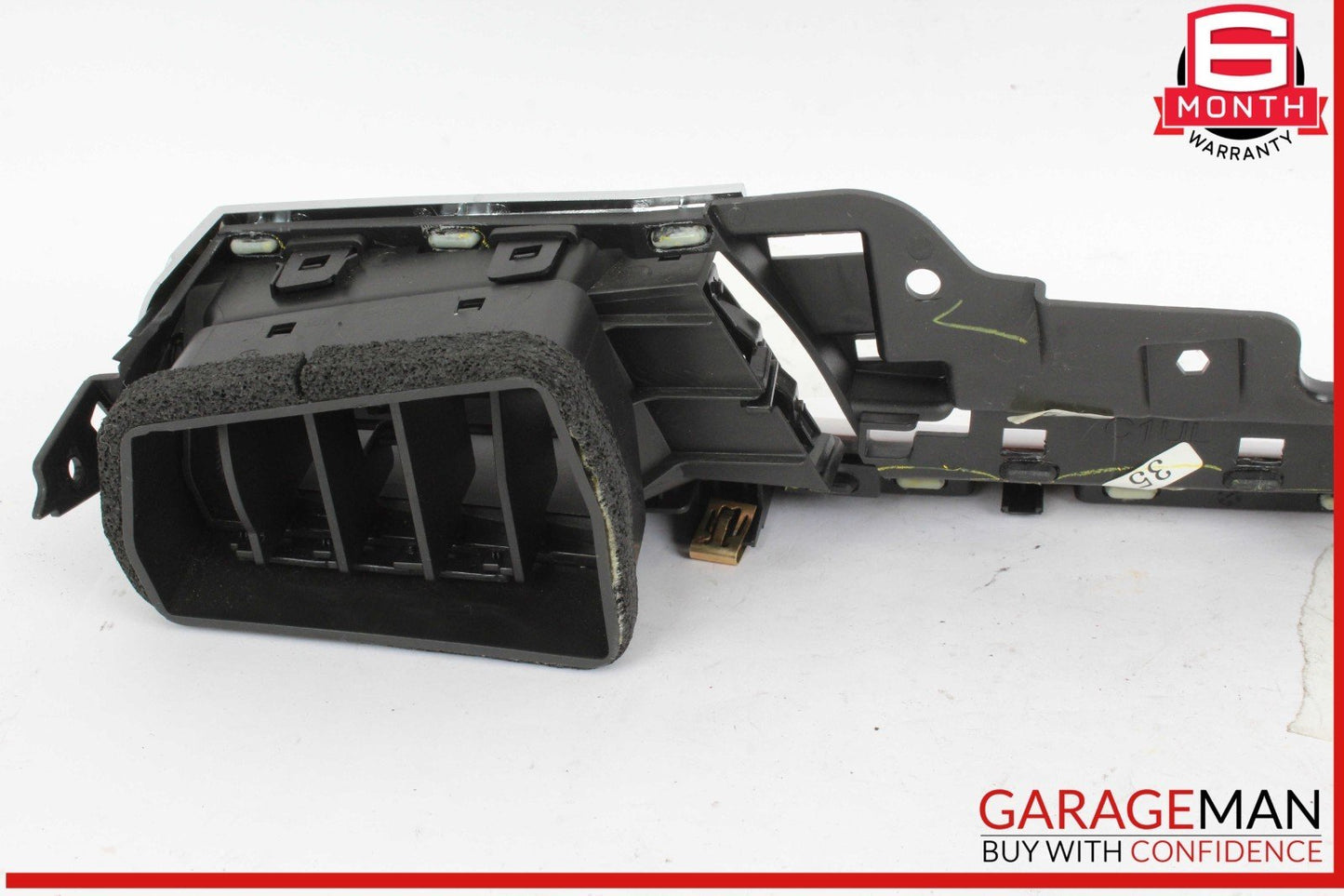 17-20 Cadillac XT5 Front Right Side Dash Trim Bezel Panel w/ AC Air Vent OEM