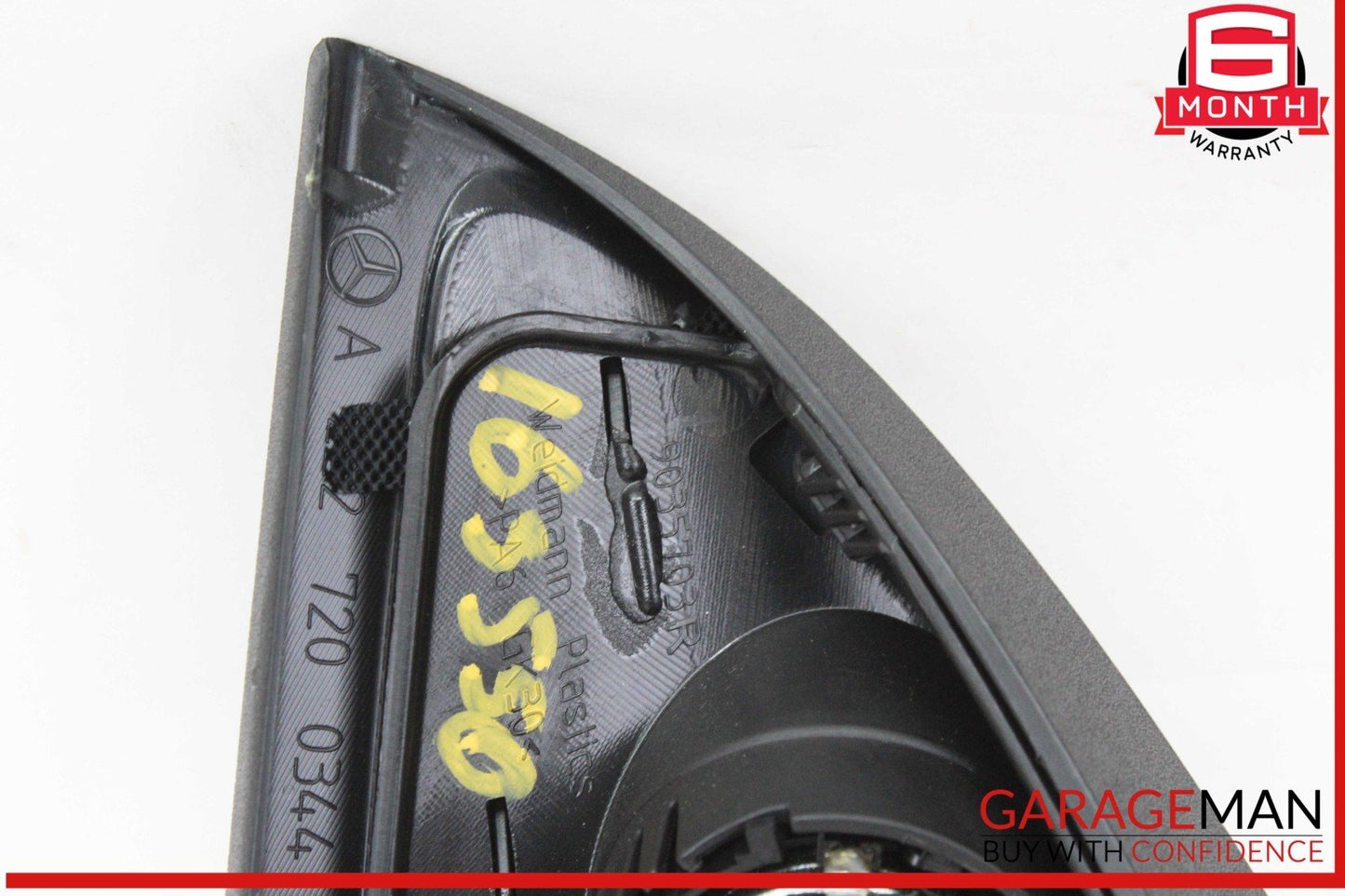 14-17 Mercedes W222 S550 Front Right Side Door Corner Cover w/ Speaker OEM