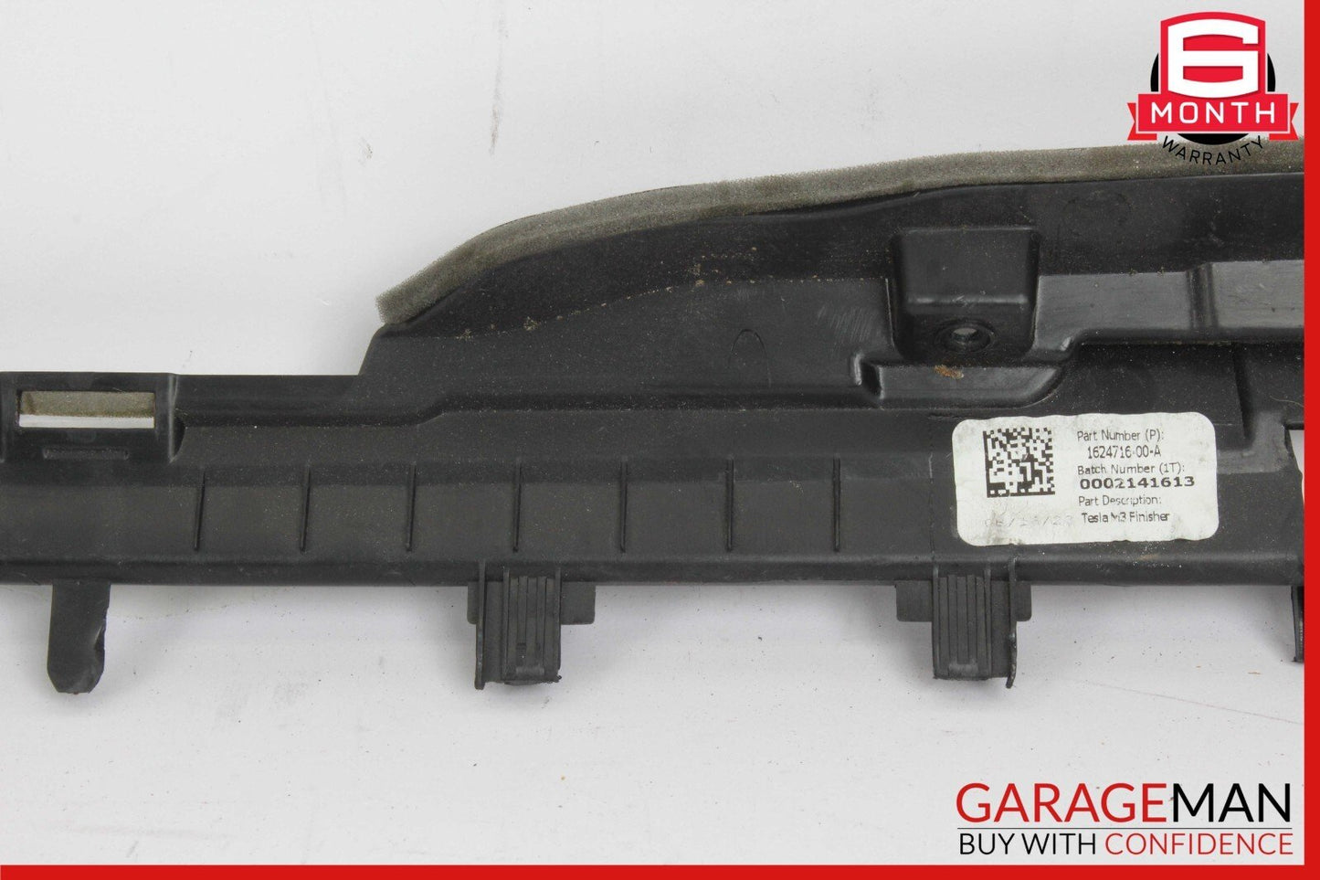17-23 Tesla Model 3 Front Dash Windshield Finisher Bracket 162471600A