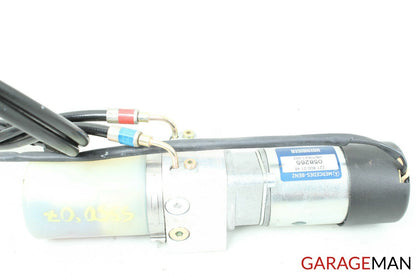 07-13 Mercedes W221 S550 Trunk Lid Locking Hydraulic Pull Down Pump Lift Strut