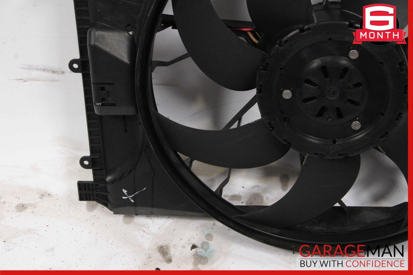 08-18 Mercedes E350 C300 Engine Radiator Cooling Fan Motor Shroud Assembly