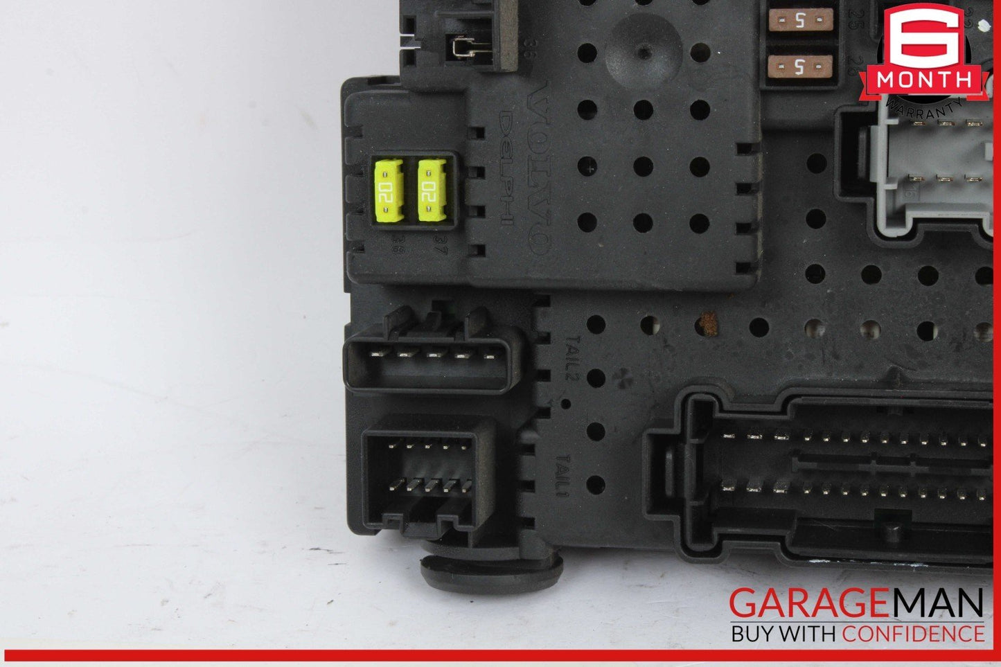 05-07 Volvo S60 V70 Rear Trunk Fuse Panel Relay Box 8688264 OEM