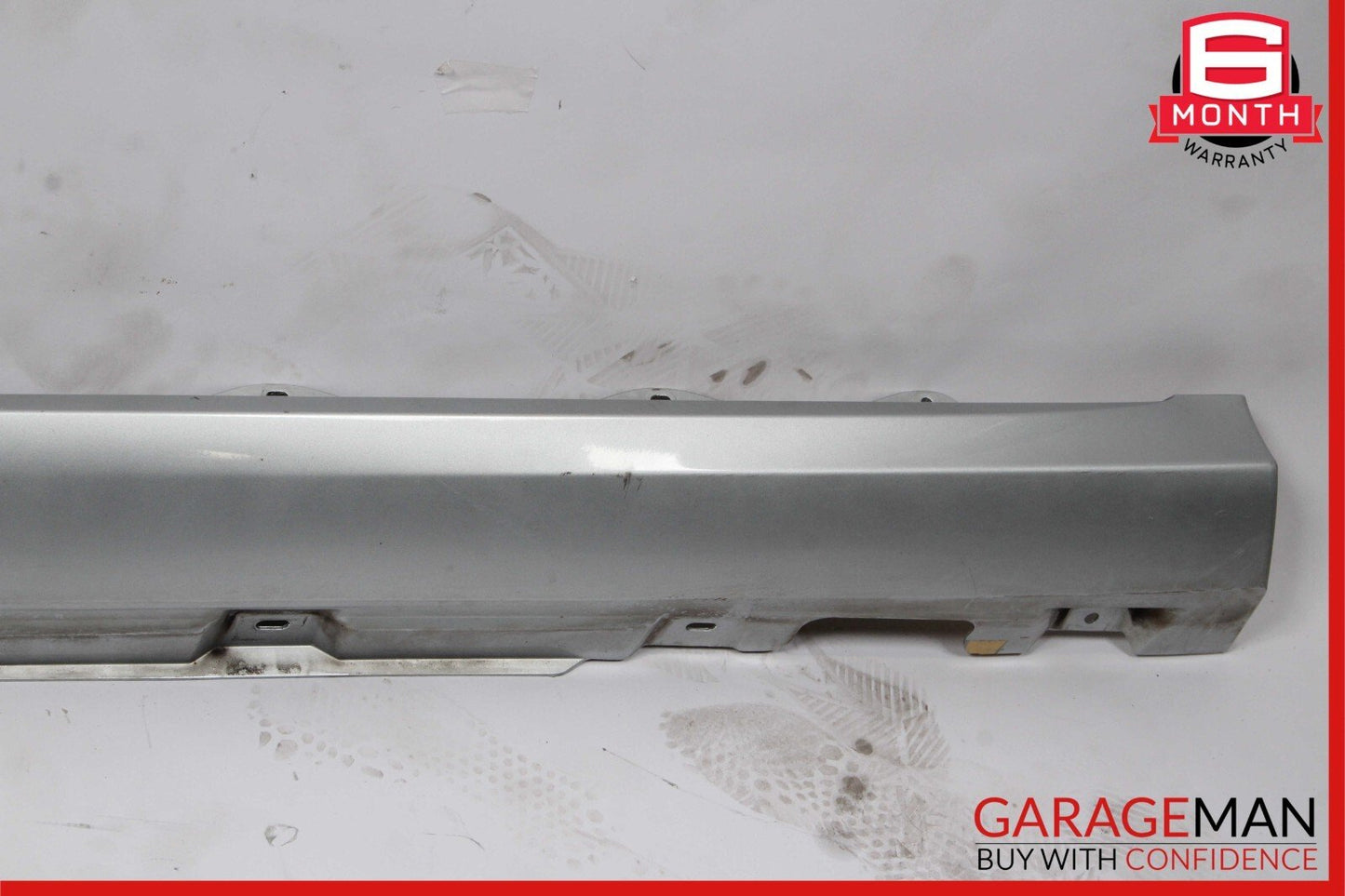 06-13 Mercedes W251 R350 Left Side Rocker Skirt Molding Panel Iridium Silver