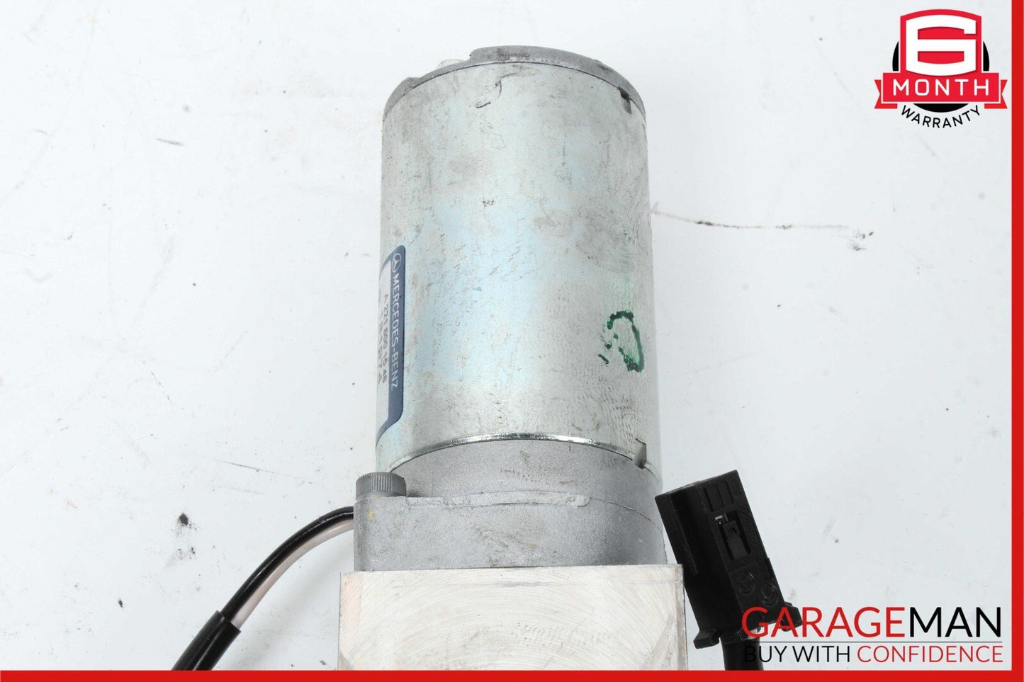 07-13 Mercedes W221 S550 S63 AMG Trunk Locking Hydraulic Pull Down Pump Assembly