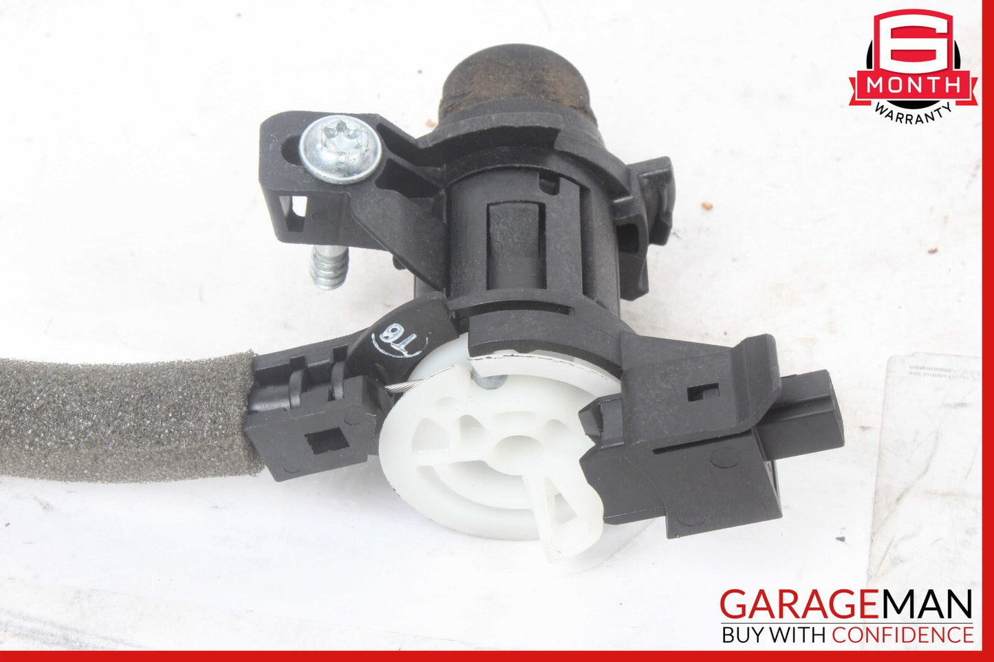 08-17 Mercedes W204 C250 E550 Rear Trunk Lid Latch Lock Actuator OEM