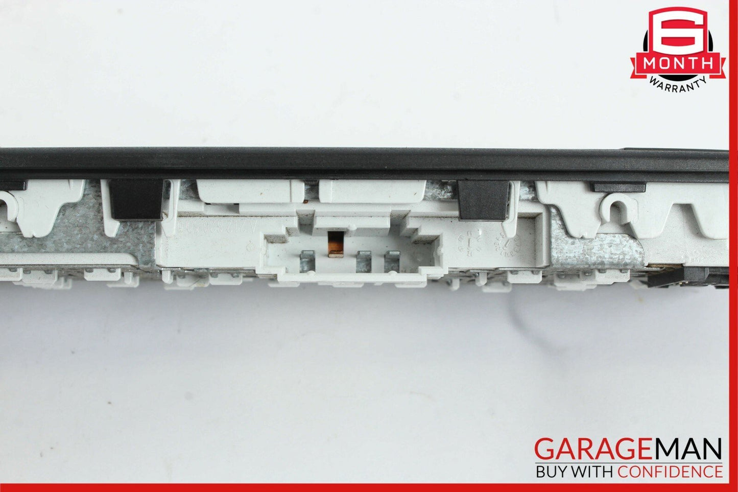 10-18 Mercedes W212 E350 E550 CLS550 Rear Overhead Dome Light 2128205001 OEM