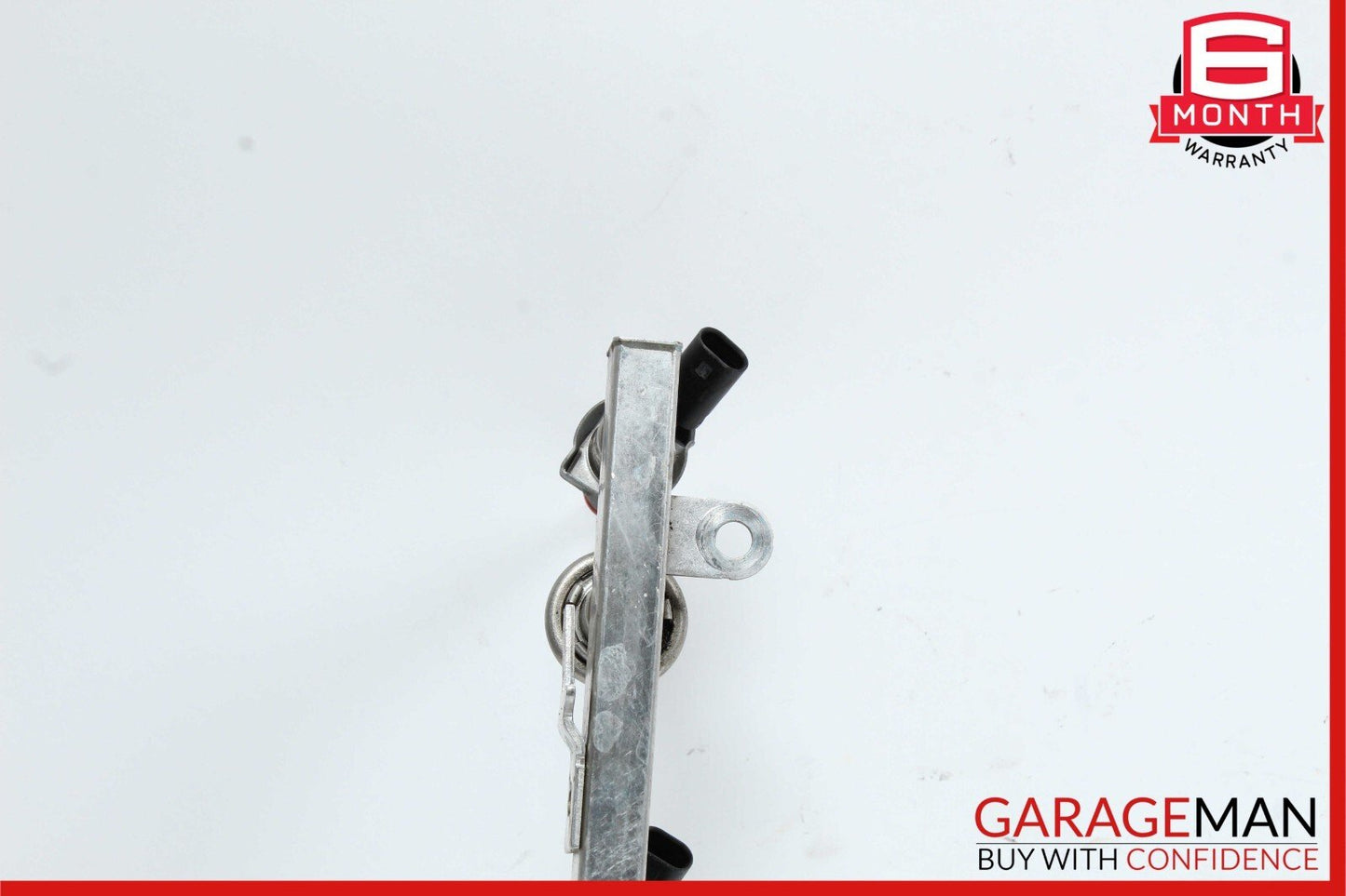 05-12 Mercedes W211 E350 C350 R350 Fuel Injector Rail w/ Fuel Injectors OEM