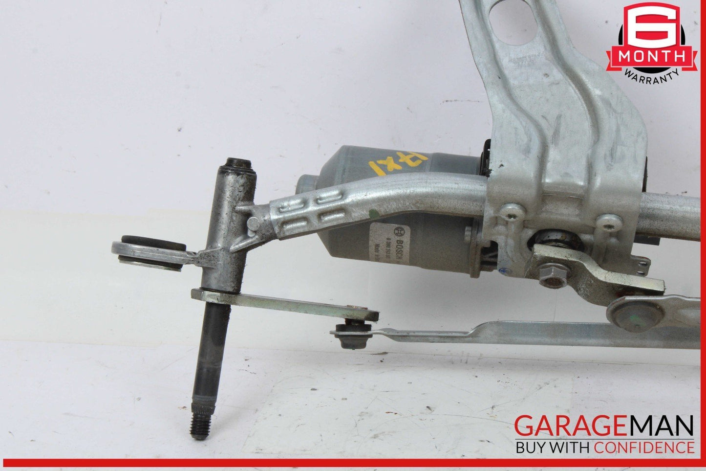16-22 BMW X1 F48 Windshield Windscreen Wiper Linkage w/ Motor Assembly OEM