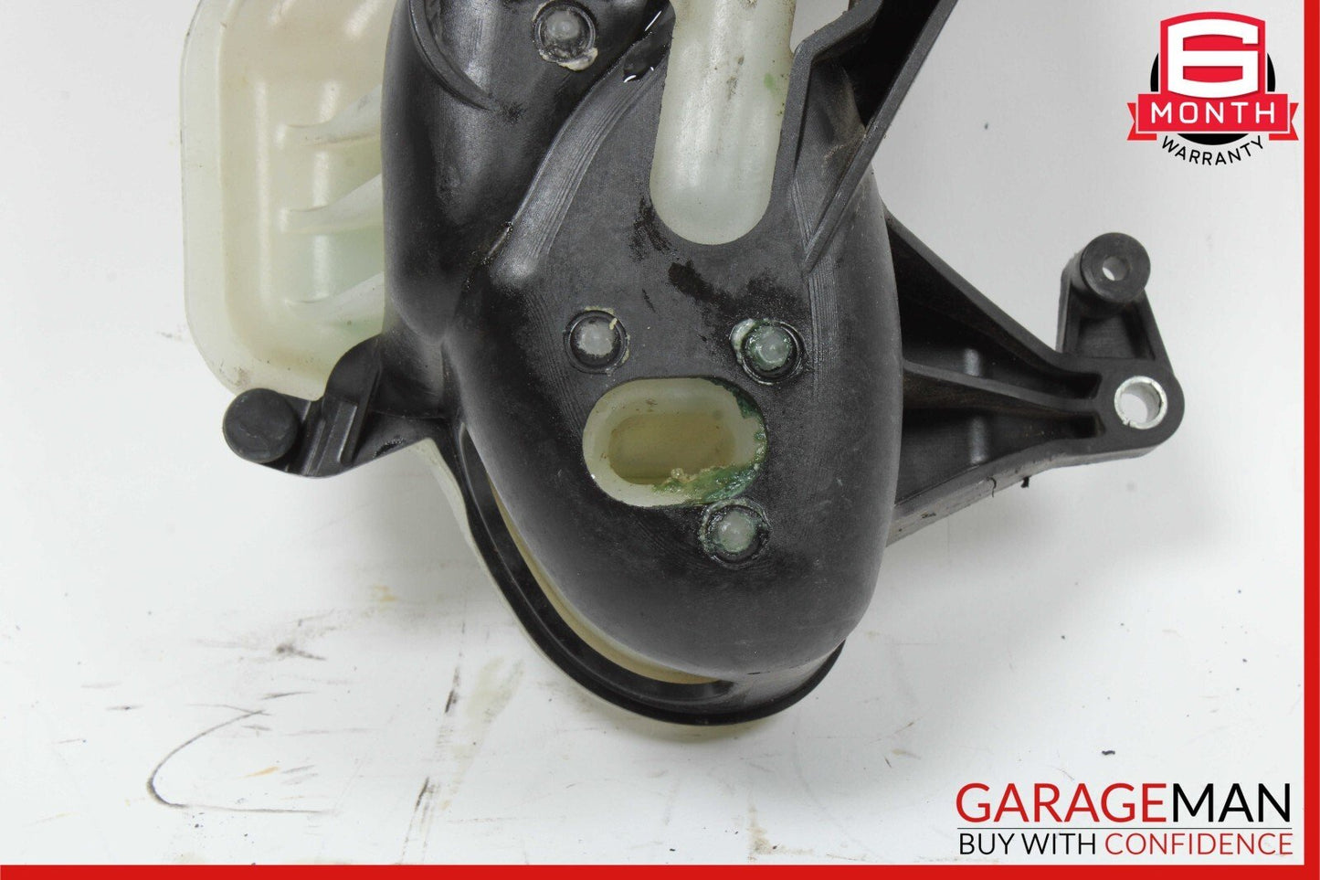 11-18 Mercedes W218 CLS550 E550 GL450 S550 Overflow Expansion Tank Intercooler