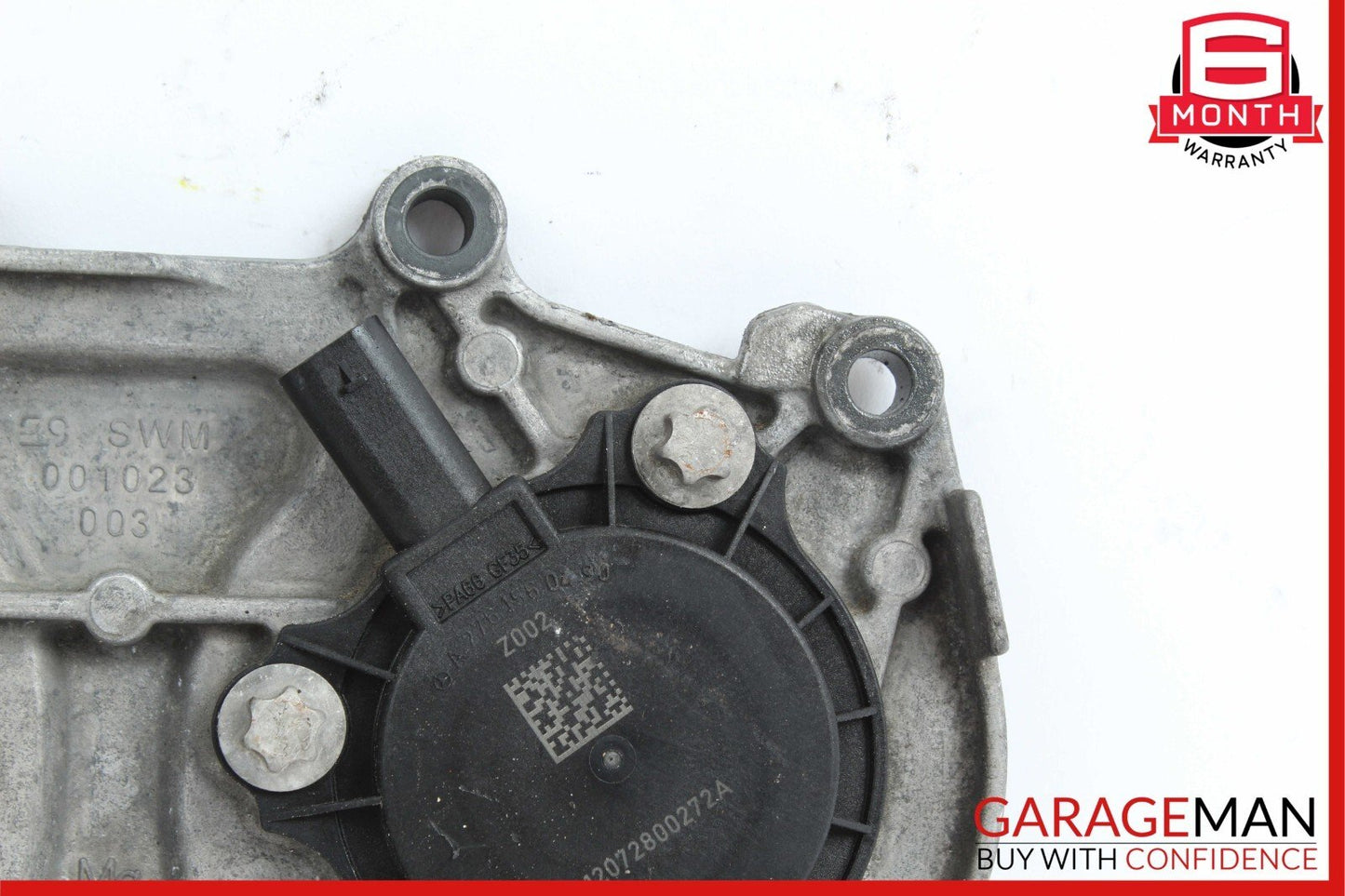 12-18 Mercedes W204 C300 Front Left / Right Engine Timing Chain Cover Plate OEM
