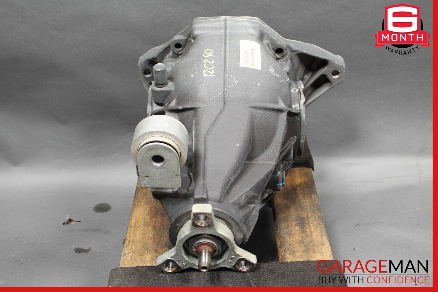 10-16 Mercedes C250 SL400 E350 Rear Differential Diff Axle Carrier 3.07 RWD