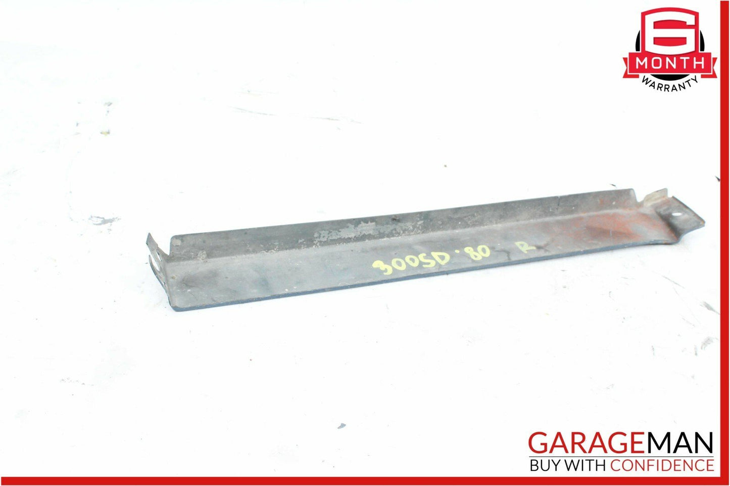 81-85 Mercedes W126 300SD Front Right Side Headlight Lower Trim Panel Cover
