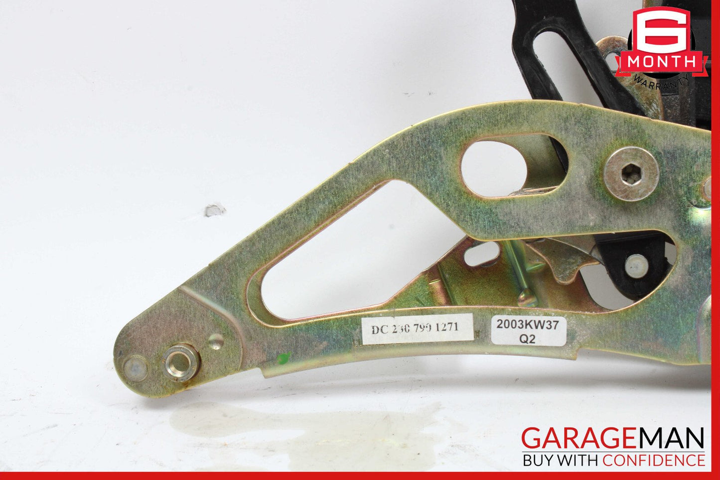 03-12 Mercedes R230 SL500 SL550 Right Trunk Lock Frame Cylinder 2307901471 OEM
