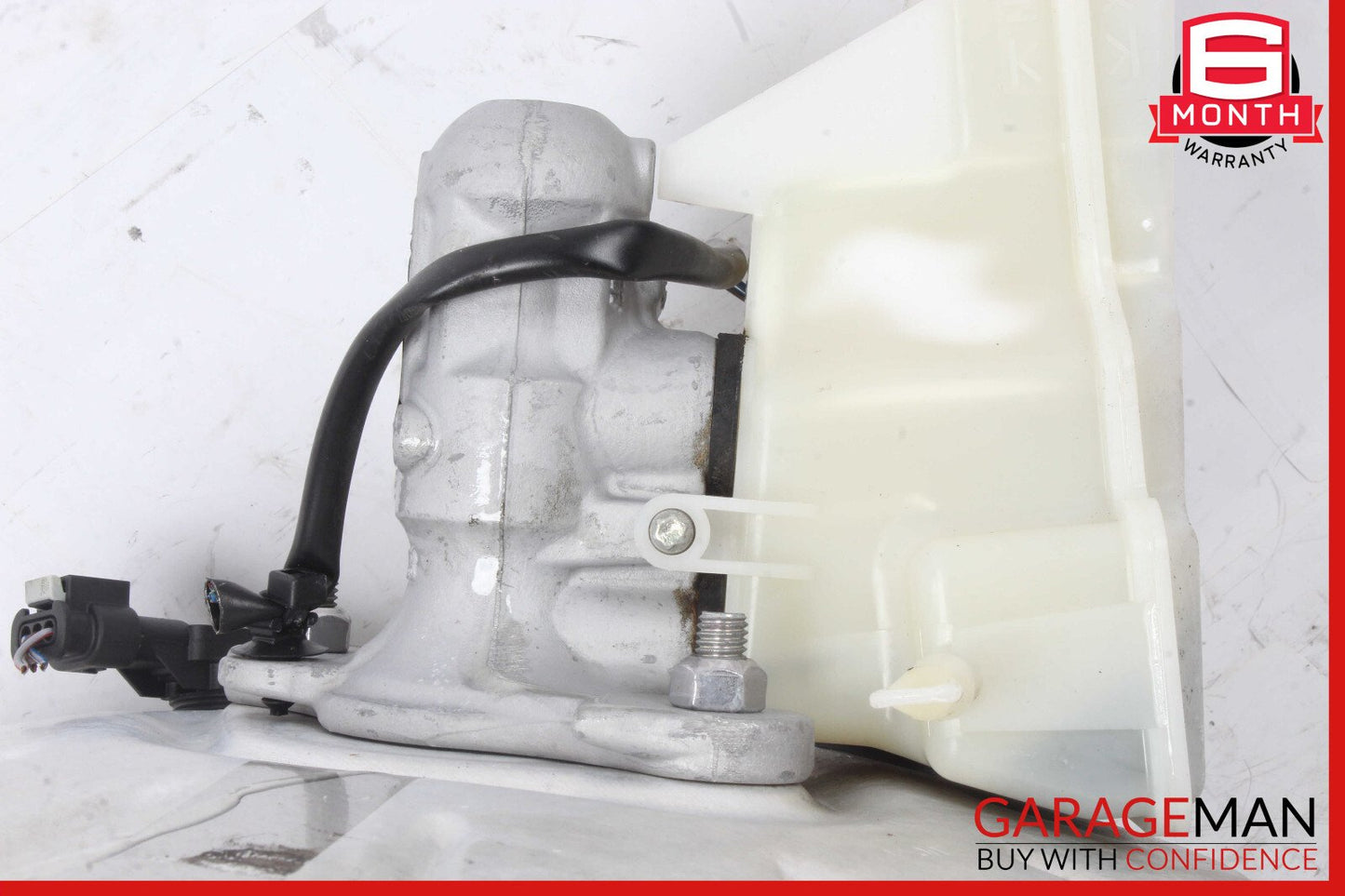 14-19 Mercedes W117 CLA250 CLA200 Power Brake Booster Master Cylinder Reservoir