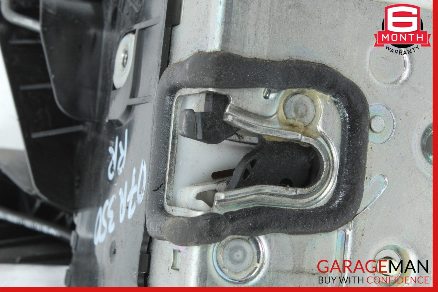 06-10 Mercedes W251 R350 4MATIC Rear Right Door Lock Latch Actuator Bezel OEM