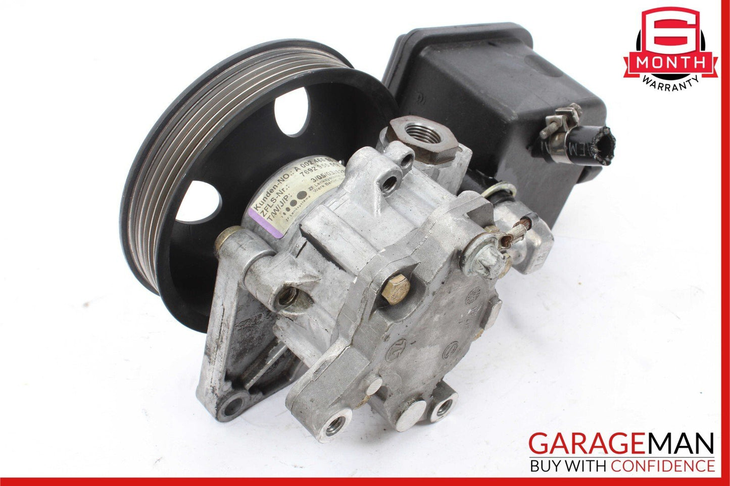 01-10 Mercedes W209 CLK500 C240 Power Steering Pump Reservoir Assembly