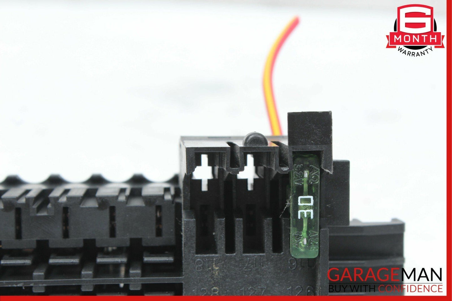 10-16 Mercedes W204 C300 SLK250 GLK350 Front 2045400150 Fuse Box OEM