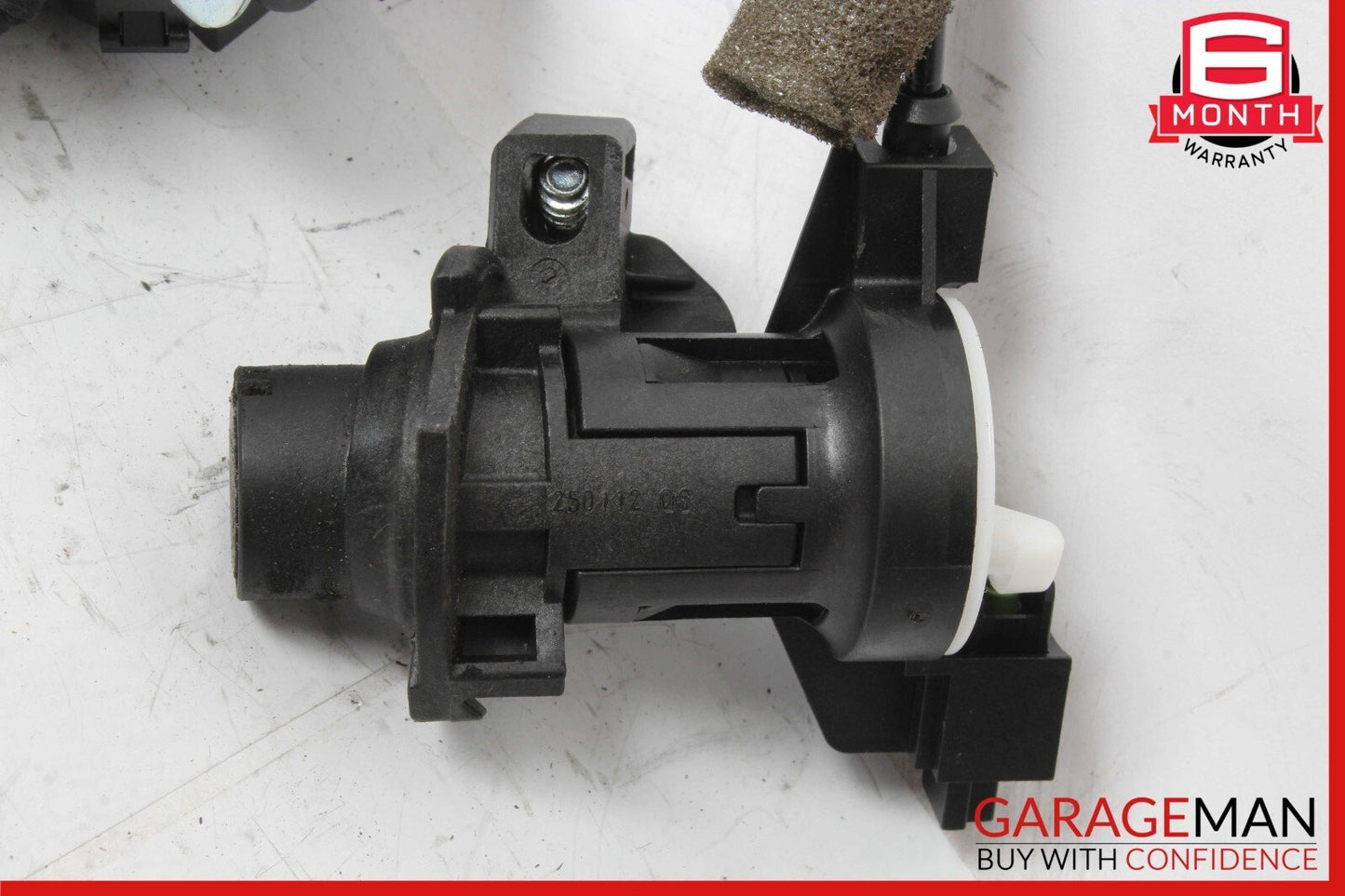 08-17 Mercedes W207 E350 C300 C350 Trunk Lid Latch Lock Actuator OEM