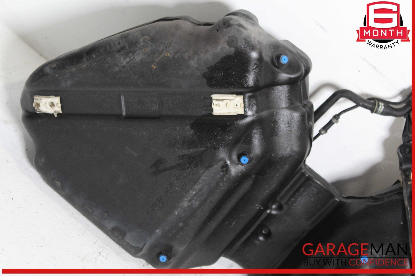 04-11 Mercedes W211 E320 4MATIC Fuel Tank Reservoir Assembly 2114703901 OEM