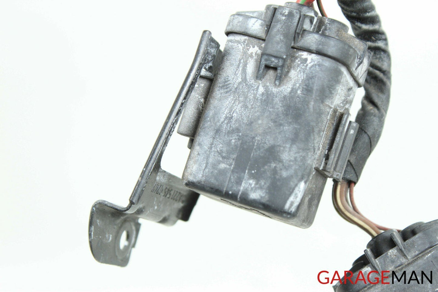 10-13 Mercedes W221 S400 Radiator Fan Wiring Relay Assembly 0015453903 OEM